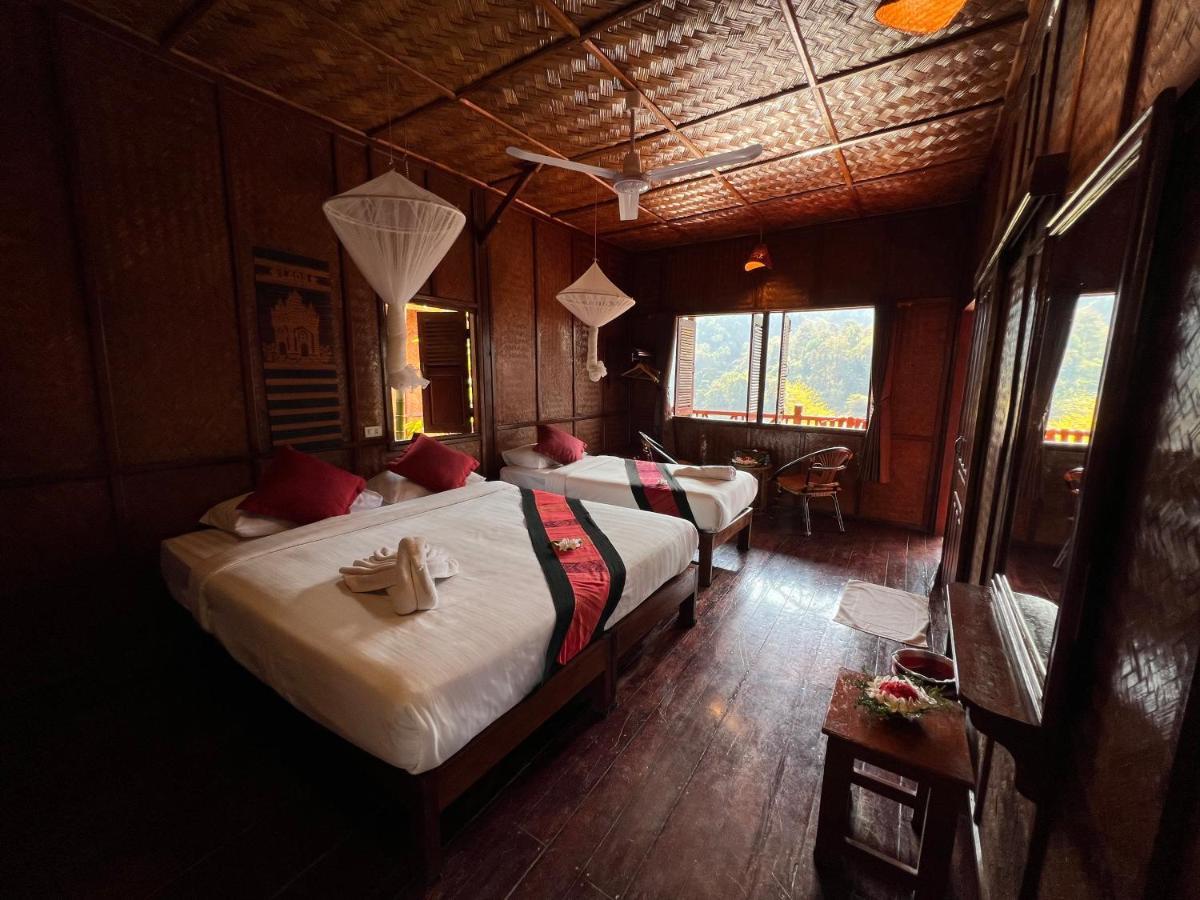 Mekong Riverside Lodge Muang Pakbèng Exterior foto